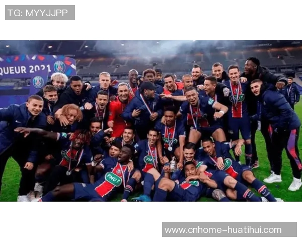 巴黎圣曼与斯特拉斯的激烈对决揭示法甲新赛季的竞争格局与球队实力分析